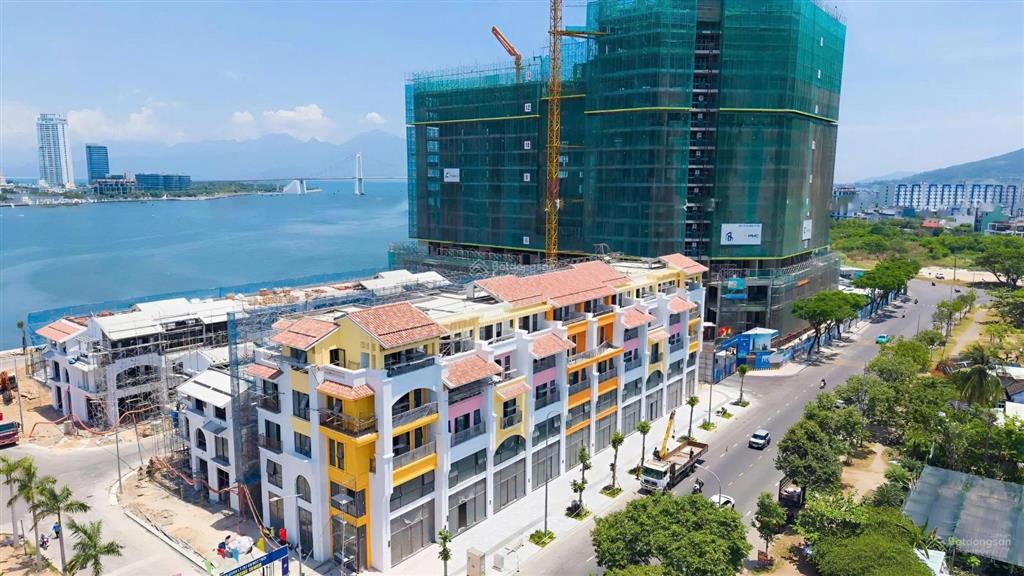 Căn góc townhouse 3 tầng view sông hàn  s224 phân khu sonata  sun symphony đà nẵng