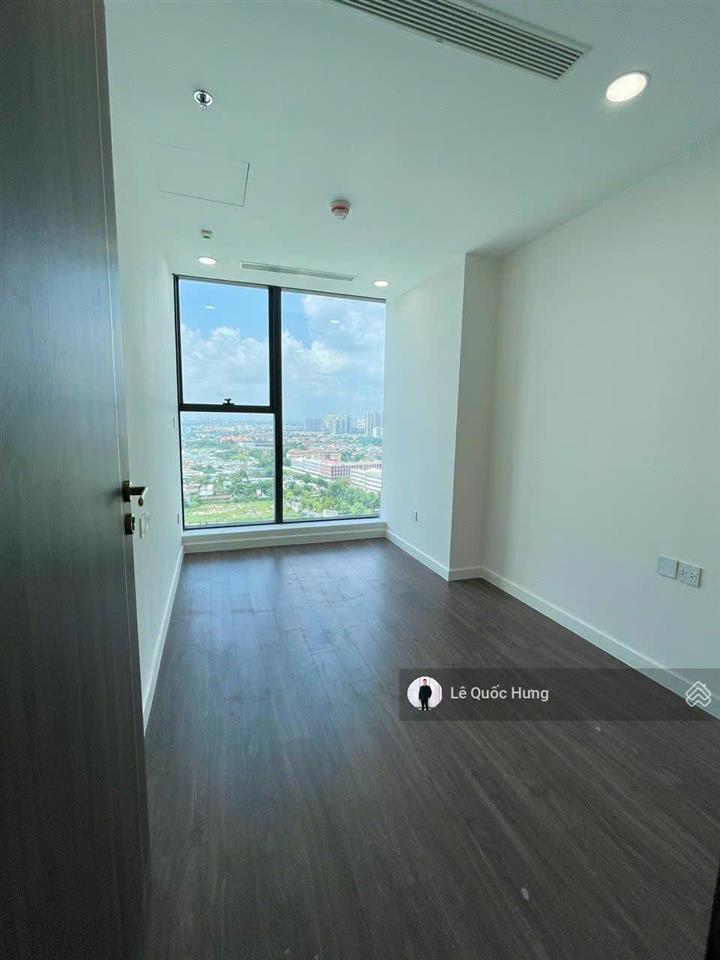 Bán căn hộ sunshine sky city (4pn+1, 3wc) dt 132m2 tầng cao giá bán 8ty500 (bao thuế phí)