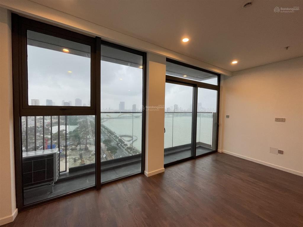 Chính chủ gửi bán căn 3pn152m2 view trực diện sông hàn  biển mỹ khê  bàn giao nhà vào ở ngay