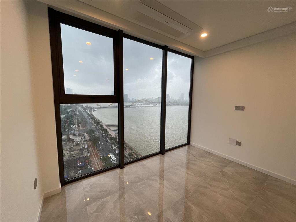 Chính chủ gửi bán căn 3pn152m2 view trực diện sông hàn  biển mỹ khê  bàn giao nhà vào ở ngay