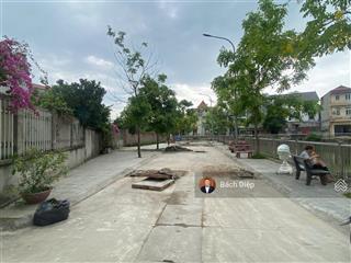 Bán lô góc 65m² view hồ đồng dầu  dục tú, mt 5.76m, ô tô tránh, giá 132tr/m2