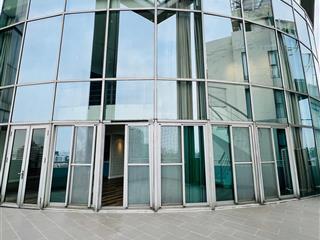 Bán penthouse lancaster lê thánh tôn quận 1  266m2 4pn 4wc , sân vườn rộng thoáng .