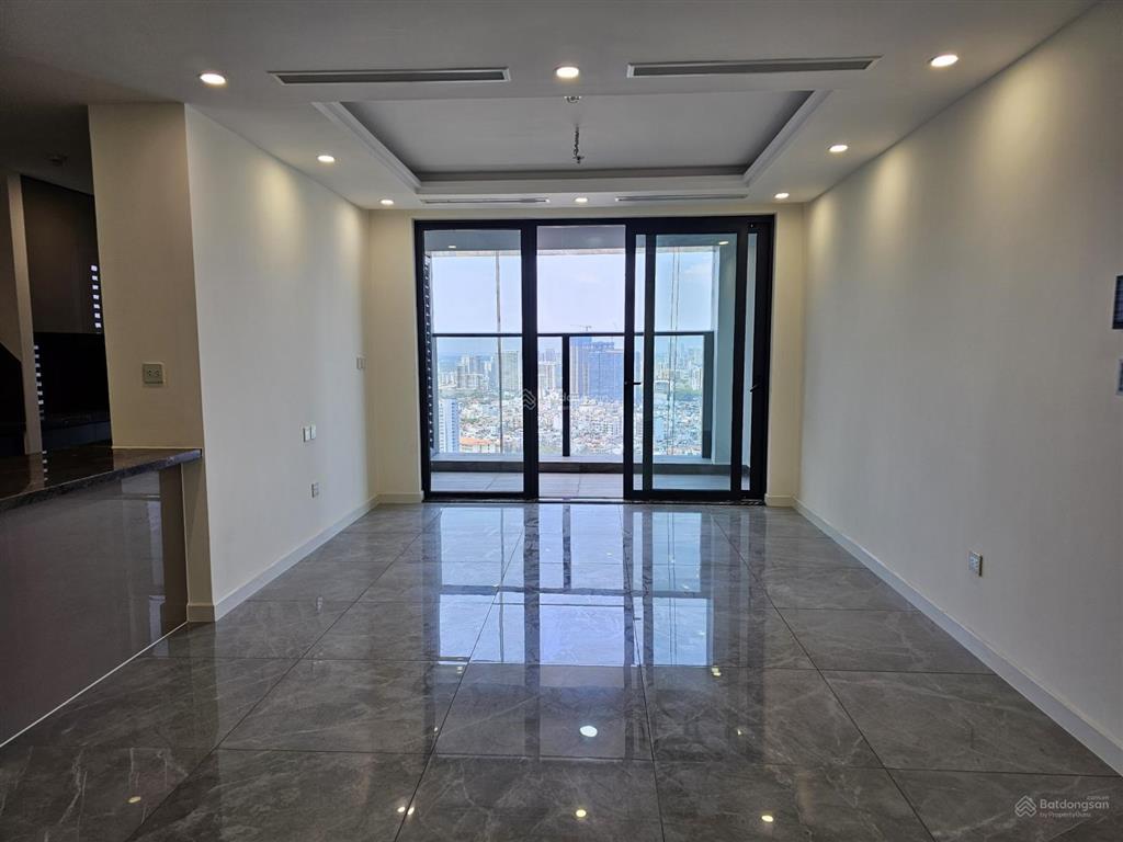 Cho thuê gấp căn 2pn 2wc 1 kho 132m2 nhà mới miễn phí quản lý 15tr