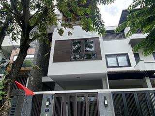 Cho thuê nhà liền kề khu nam việt á