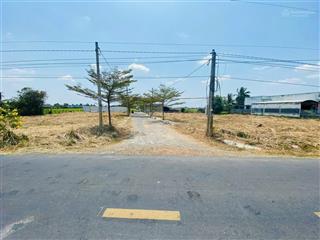 Cần tiền nên cần bán nhanh nền đất mặt tiền đường mỹ bình