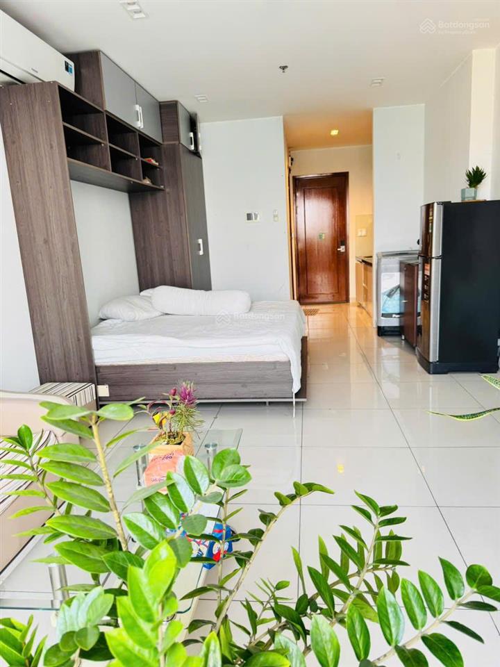 Bán căn hộ sky center 42.18m2 = 2.6 tỷ bao hết thuế phí sang tên, cam kết không đăng ảo