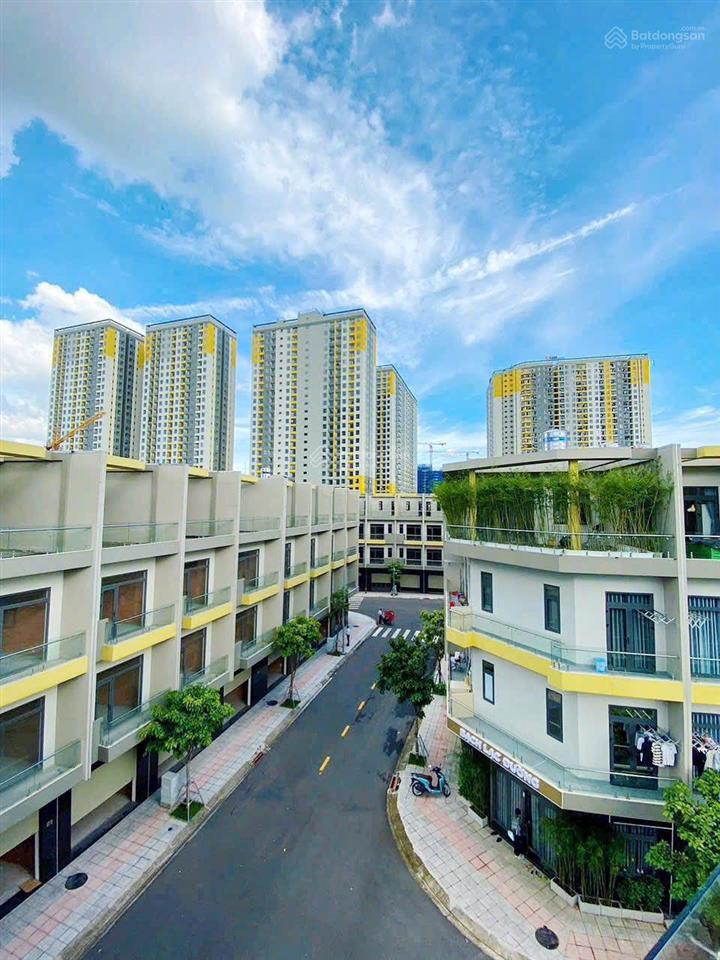 Nhà phố bcons uni valley 4 tầng 84m2 = 10,5tỷ sổ sẵn, nhận nhà khai thác liền, cam kết giá tốt nhất