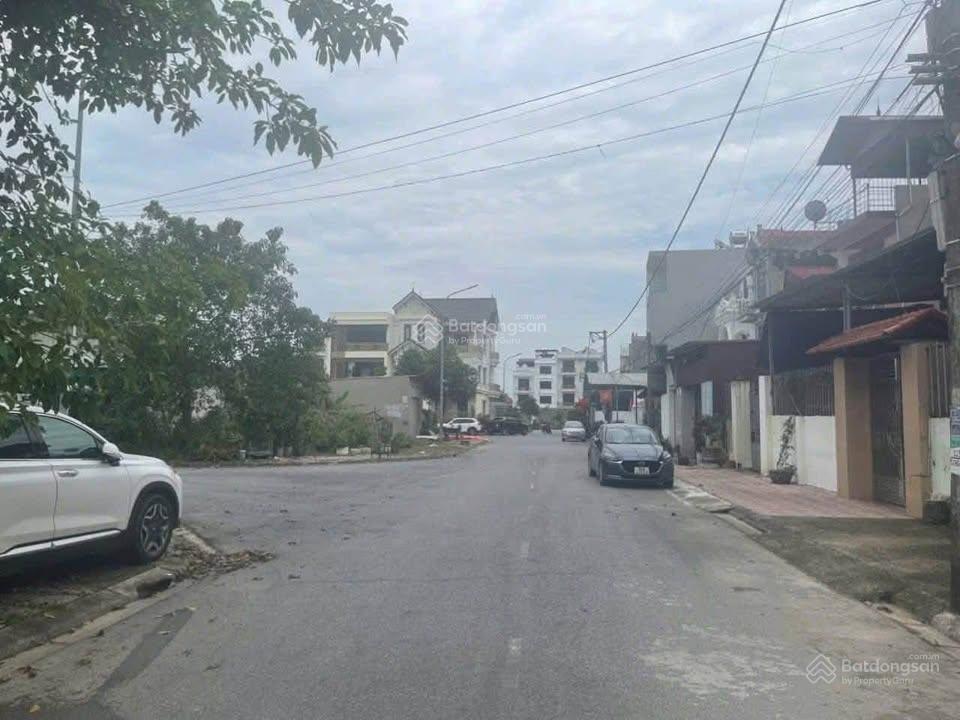 Bán lô giãn dân chè, liên bão  mặt tiền khủng 6.5m giá nhỉnh 4 tỷ