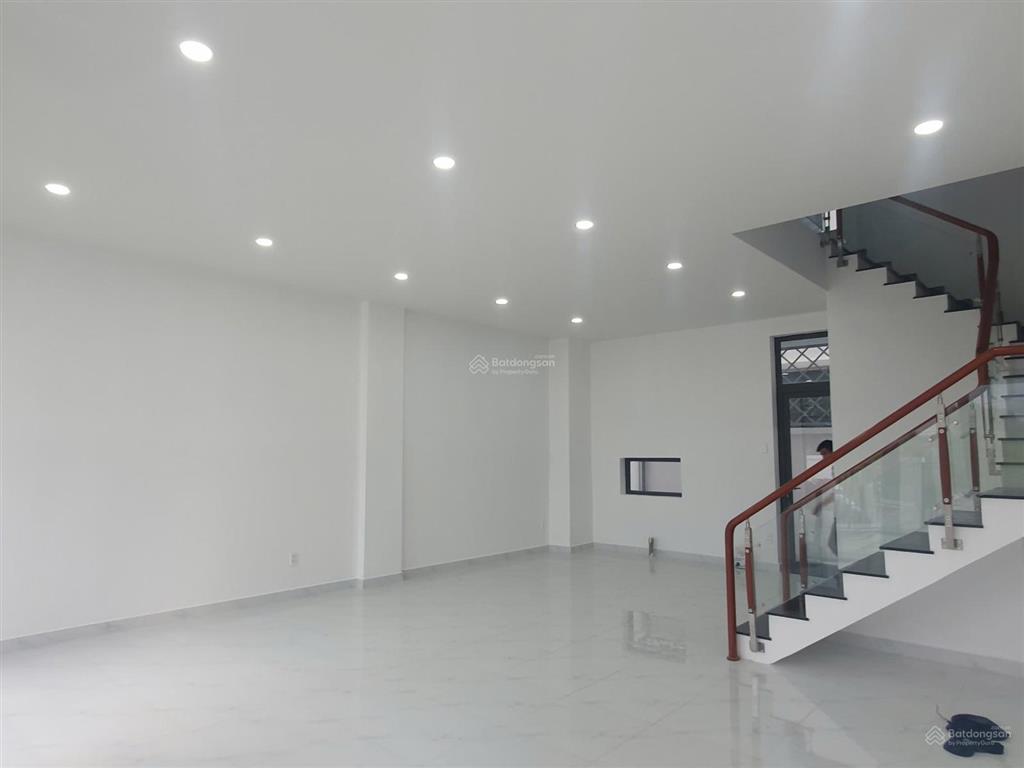 Cần bán căn nhà thuộc dự án lavila 2 cát lái đối diện chung cư citi alto