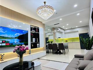 Bán căn hộ 3 ngủ 107m2 full nội thất đẹp, khách mua chỉ việc về ở, tầng trung tại hpc landmark