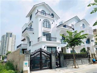 Bán biệt thự khan hiếm 309/ nguyễn văn trỗi  phường 1  tân bình  dt ( 14 x 25 )  4t  có hồ bơi