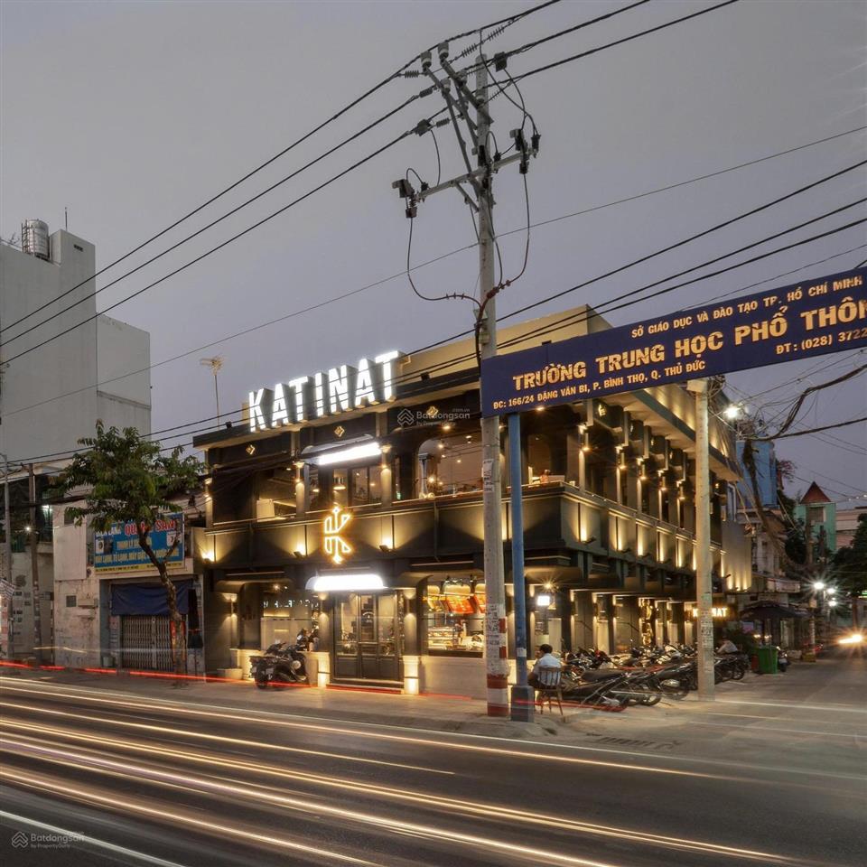 Cc cần bán nhà góc 2 mt đặng văn bi quận thủ đức  dt (8.5 x 22)  3t  hđ thuê 150 triệu/th