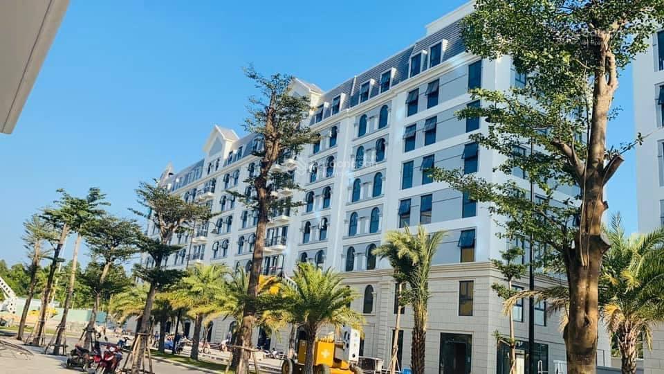 Cho thuê khách sạn boutique hotel 8 tầng dãy ks4.4 gw mặt đường 2 làn đi thẳng ra biển giá siêu rẻ