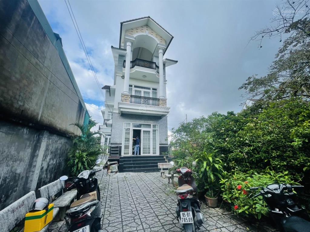 Bán biệt thự mặt tiền lê hồng phong đối diện khu công nghiệp trà nóc dt 929m2 giá 25 tỷ
