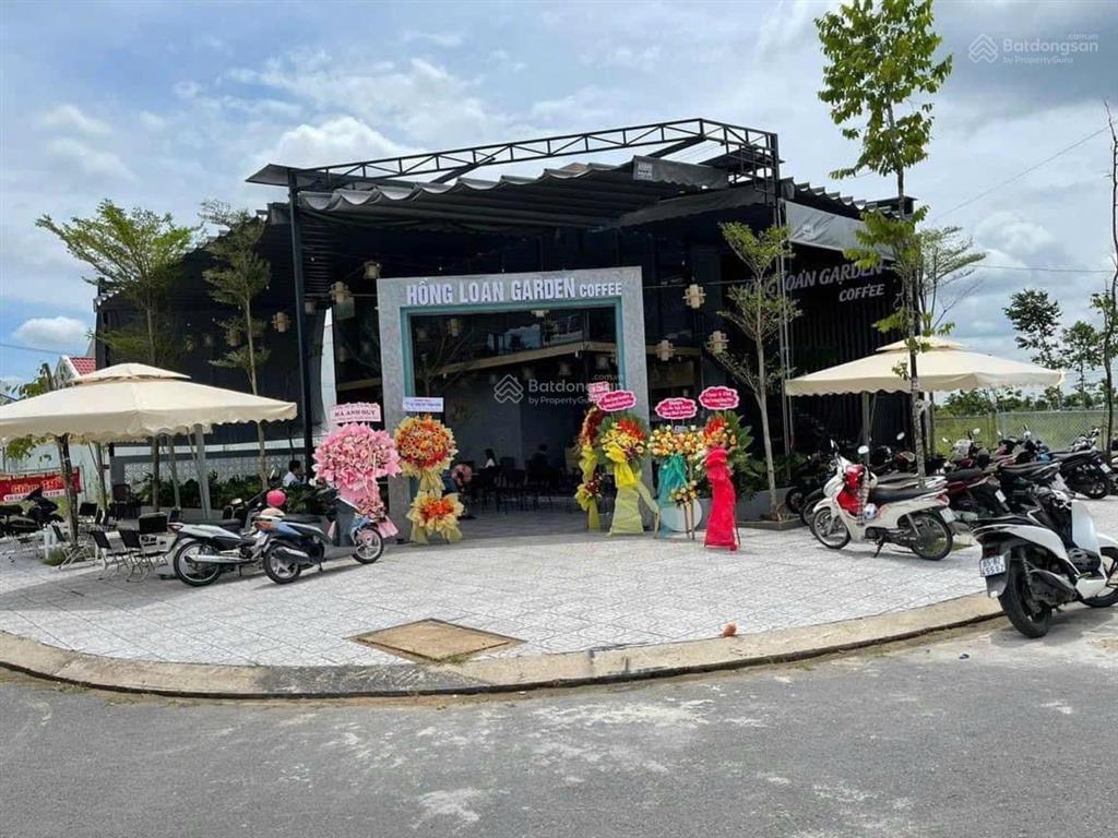 Bán cặp gốc 2 mặt tiền đường d13 & d5 hồng loan tặng quán cafe giá 8.3 tỷ