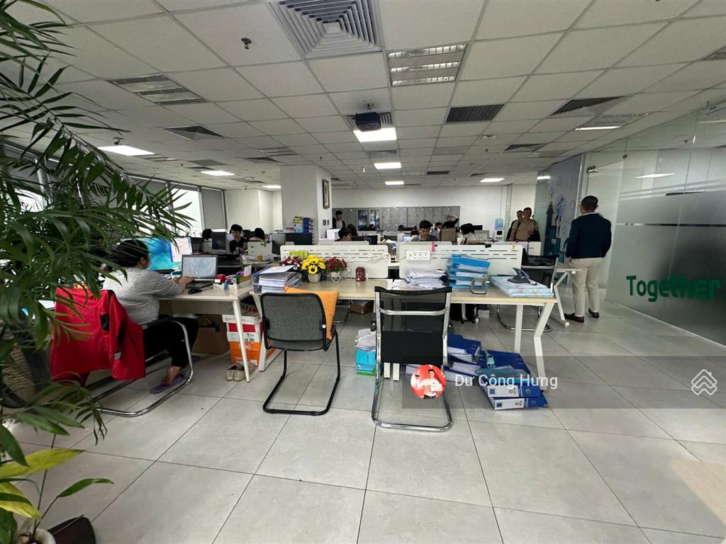 Bql cho thuê văn phòng tại tòa star tower dương đình nghệ diện tích linh hoạt 200m2 giá 210k/m2/th
