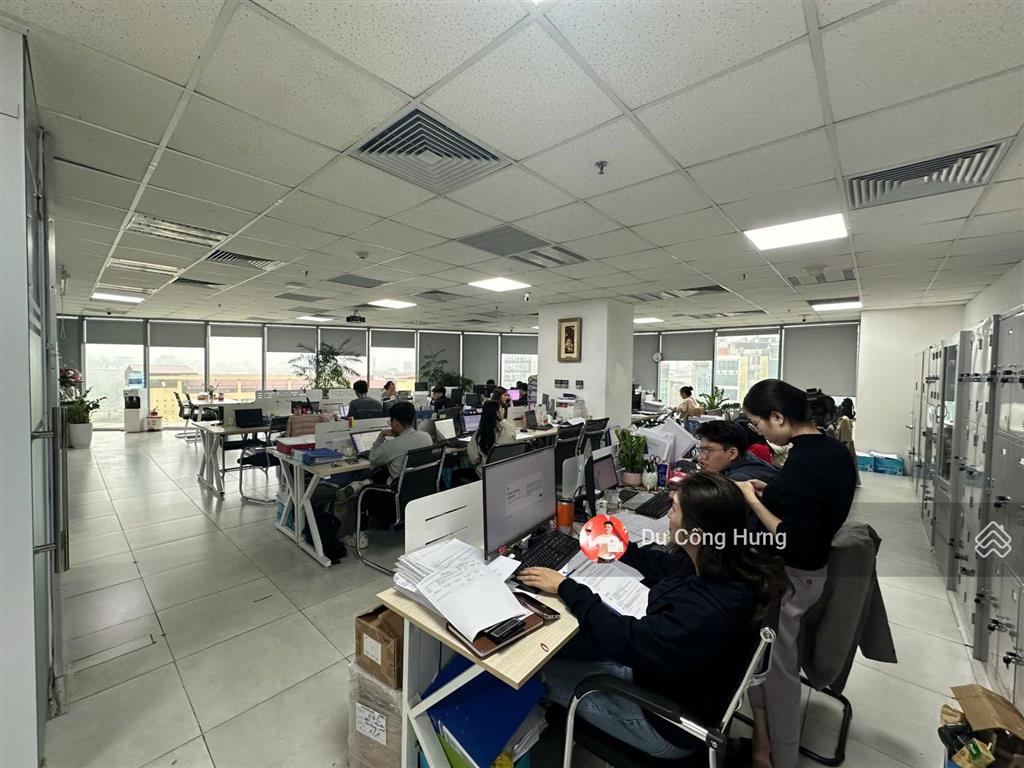 Bql cho thuê văn phòng tại tòa star tower dương đình nghệ diện tích linh hoạt 200m2 giá 210k/m2/th
