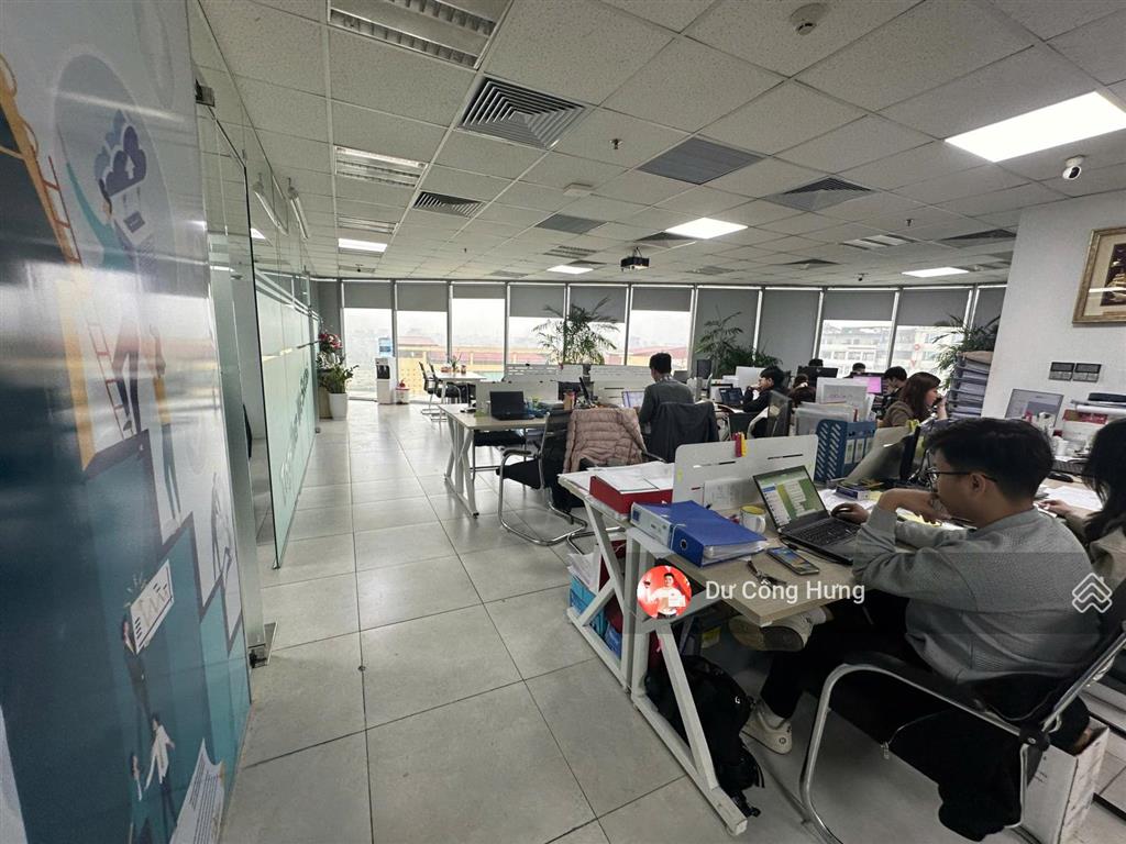 Bql cho thuê văn phòng tại tòa star tower dương đình nghệ diện tích linh hoạt 200m2 giá 210k/m2/th