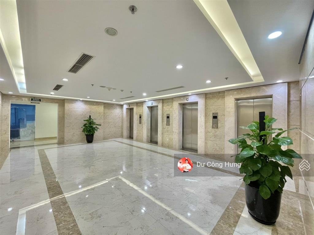 Cđt tòa nhà vincom 54a nguyễn chí thanh cho thuê văn phòng hạng a diện tích 500m2 có cắt 100m