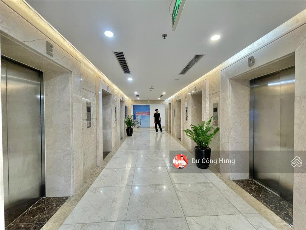 Cđt tòa nhà vincom 54a nguyễn chí thanh cho thuê văn phòng hạng a diện tích 500m2 có cắt 100m