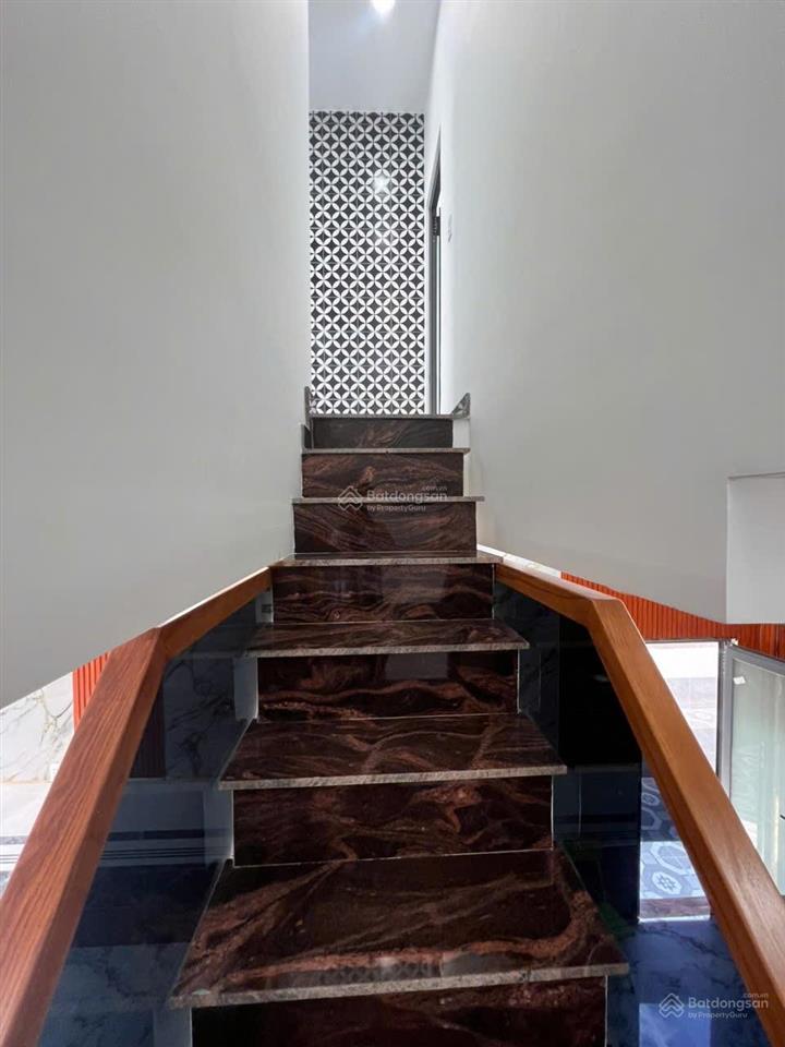 Bán nhà đường nguyễn văn quỳ, phú thuận, quận 7, tp. hcm, 2,3 tỷ, 35m2, view đẹp, giá ưu đãi