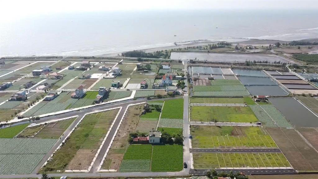 Đầu tư đất biển quất lâm 100m2, giá bán 1tỷ250, sổ hồng sang tên ngay, 0708 168 ***
