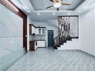 Bán nhà 5 tầng việt hưng, ngõ nông, giá hiếm nhà mới toanh chỉ hơn 6 tỷ