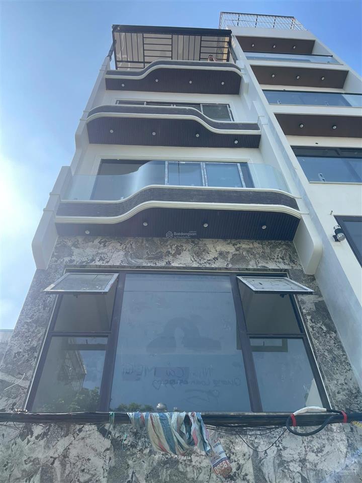 Bán nhà mới 7tầng thang máy  gara oto trung tâm phố sài đồng ngõ đẹp đầy đủ tiện ích giá 16.2 tỷ