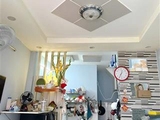 Nhà 3 tầng Nguyễn Thị Tần P. Chánh Hưng. Giá 2,98 tỷ TL ít