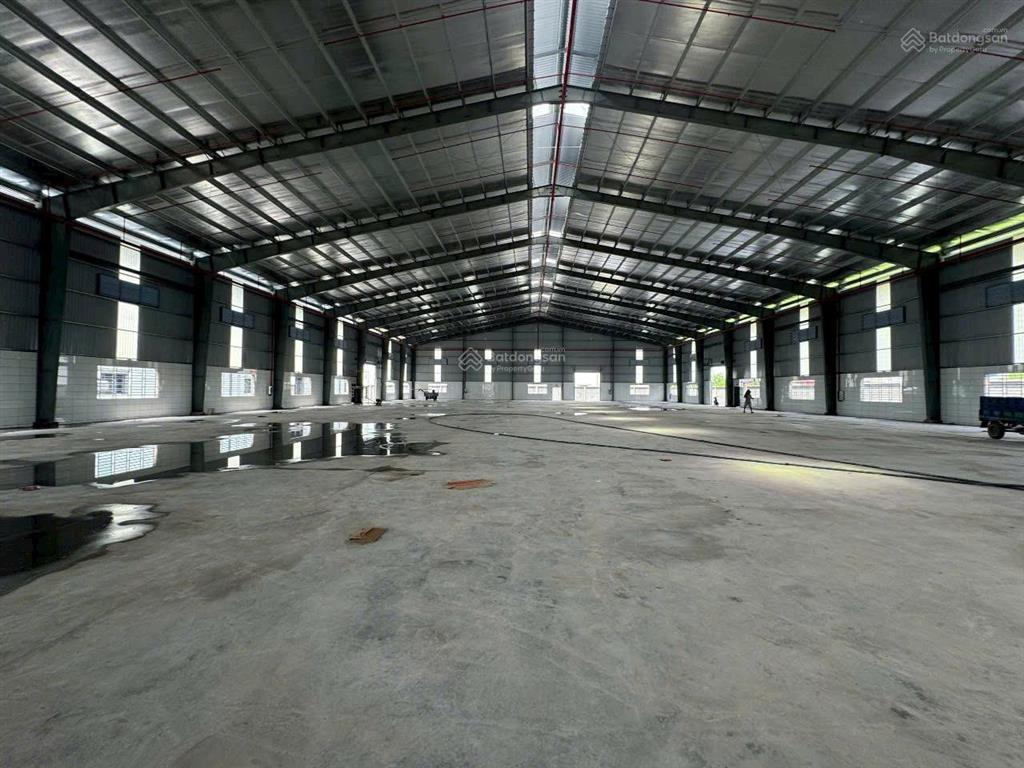 Bán xưởng sẵn, diện tích 6300m, khu hòa khánh tây, đức hòa. giá bán 82 tỷ