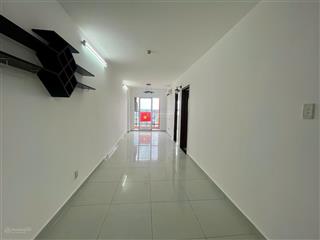 Bán căn hộ 8x plus, view hướng bắc, tầng cao, thoáng mát. 2pn 2wc, nhà trống, đã có sổ