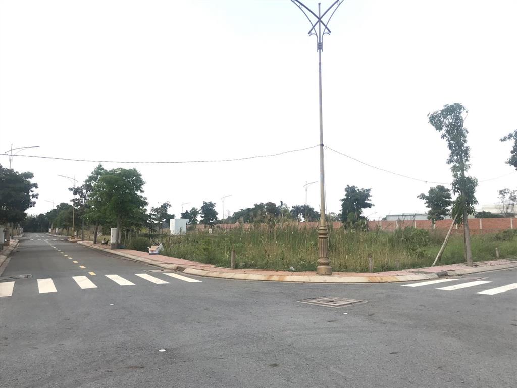 Bán lô 82m tại bình mỹ riverside, ngang 5m, thổ cư, đường nhựa 7m, giá 1ty6
