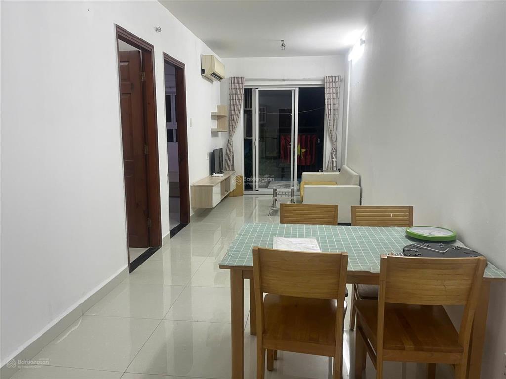 Cho thuê căn hộ 2pn 2wc đủ nội thất, mặt tiền đường trường chinh, gần cầu tham lương. giá 8 tr