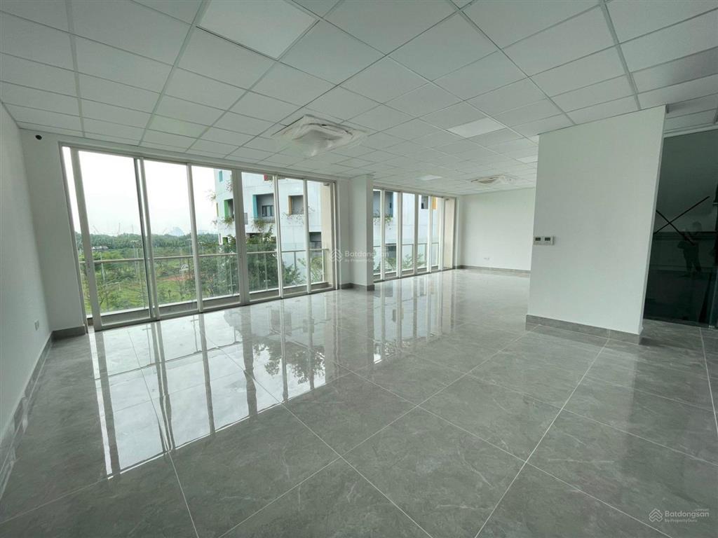 Văn phòng thạnh mỹ lợi dt 8x20m, hầm, 7 tầng thông suốt, thang máy 110tr/tháng, tuấn 0972 543 ***