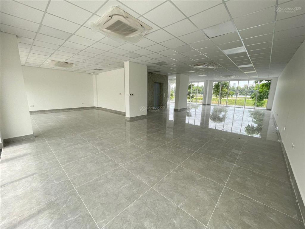 Văn phòng thạnh mỹ lợi dt 8x20m, hầm, 7 tầng thông suốt, thang máy 110tr/tháng, tuấn 0972 543 ***