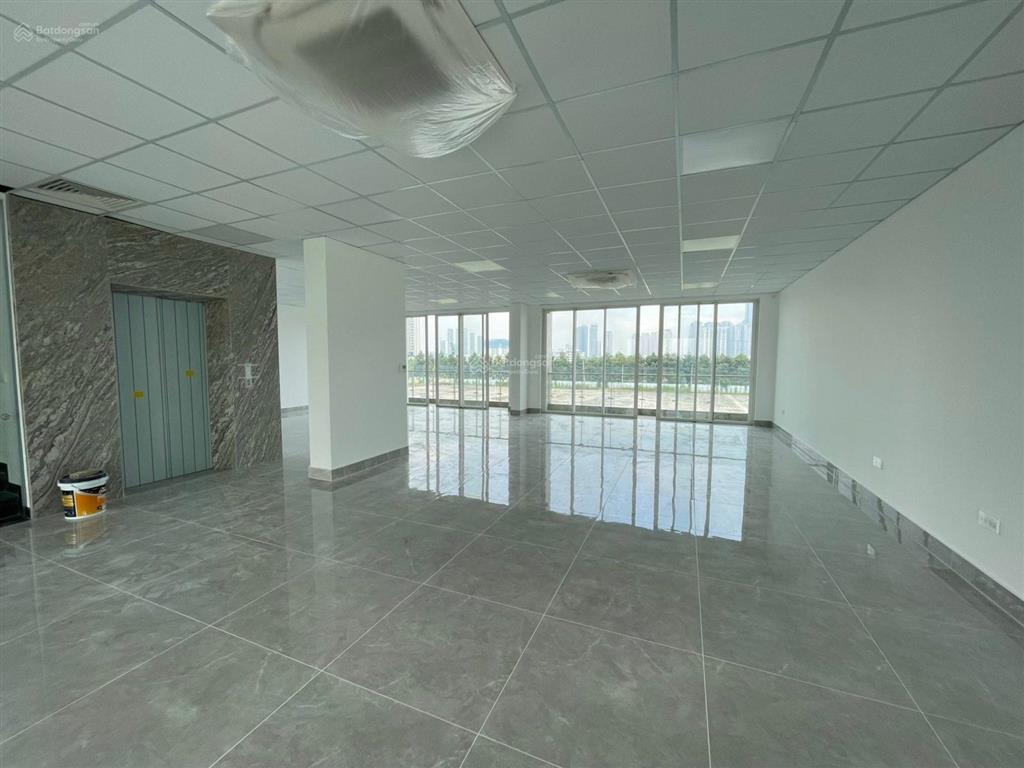 Văn phòng thạnh mỹ lợi dt 8x20m, hầm, 7 tầng thông suốt, thang máy 110tr/tháng, tuấn 0972 543 ***