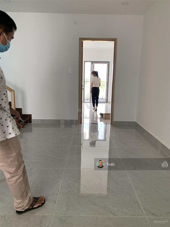 Cho thuê nhà đảo kim cương dt 5x20m hầm trệt 3 lầu. 2 sàn trống vp và 3 phòng chức năng. giá 45tr