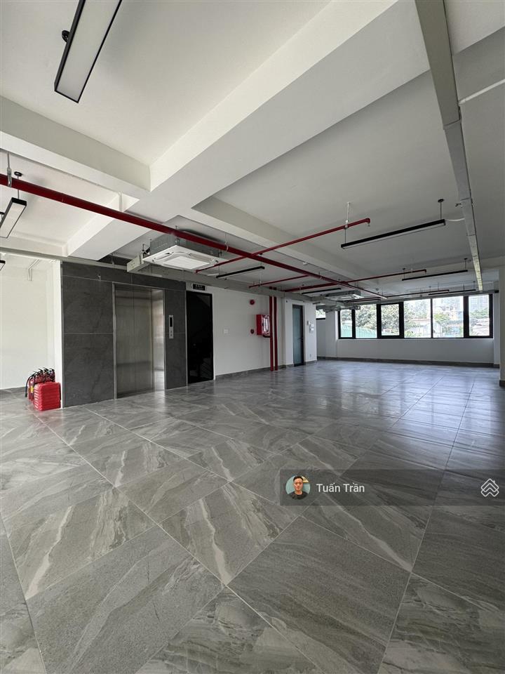 Toà nhà mt trương văn bang (40m) cho thuê. 800m2 dtsd. 8x20m. hầm 7 lầu. giá 250tr/tháng. full sàn