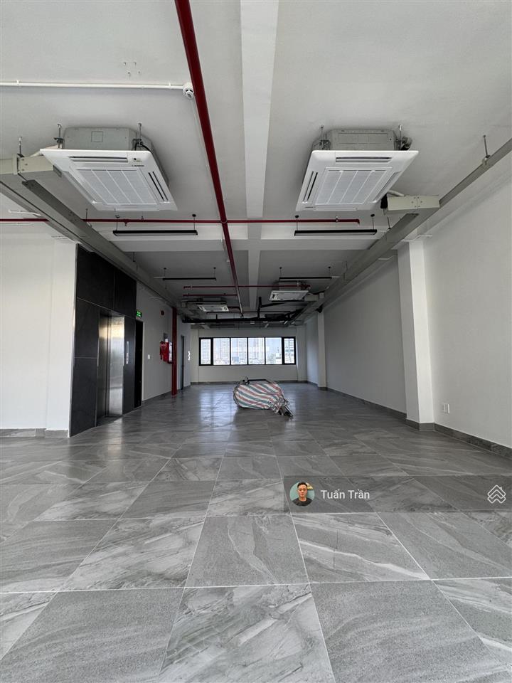 Toà nhà mt trương văn bang (40m) cho thuê. 800m2 dtsd. 8x20m. hầm 7 lầu. giá 250tr/tháng. full sàn