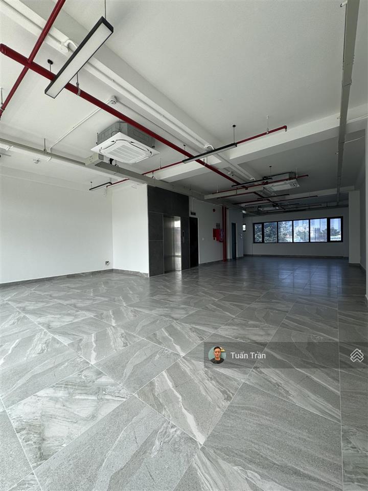 Toà nhà mt trương văn bang (40m) cho thuê. 800m2 dtsd. 8x20m. hầm 7 lầu. giá 250tr/tháng. full sàn
