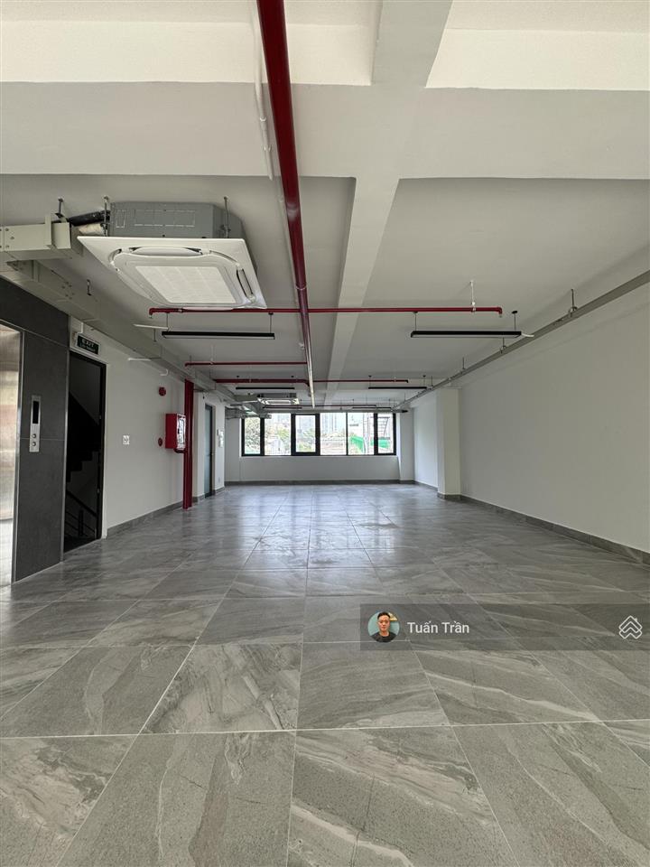 Toà nhà mt trương văn bang (40m) cho thuê. 800m2 dtsd. 8x20m. hầm 7 lầu. giá 250tr/tháng. full sàn