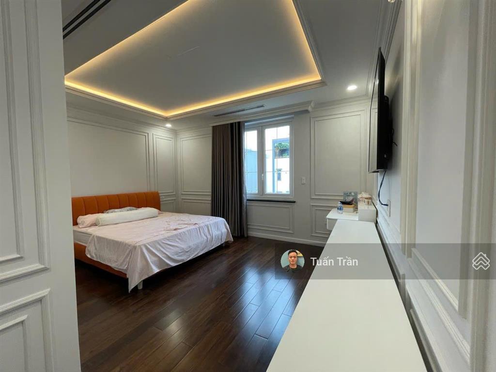 Cho thuê biệt thự full nội thất cao cấp khu compound đảo kim cương. 5pn. thang máy. giá 120tr/thang