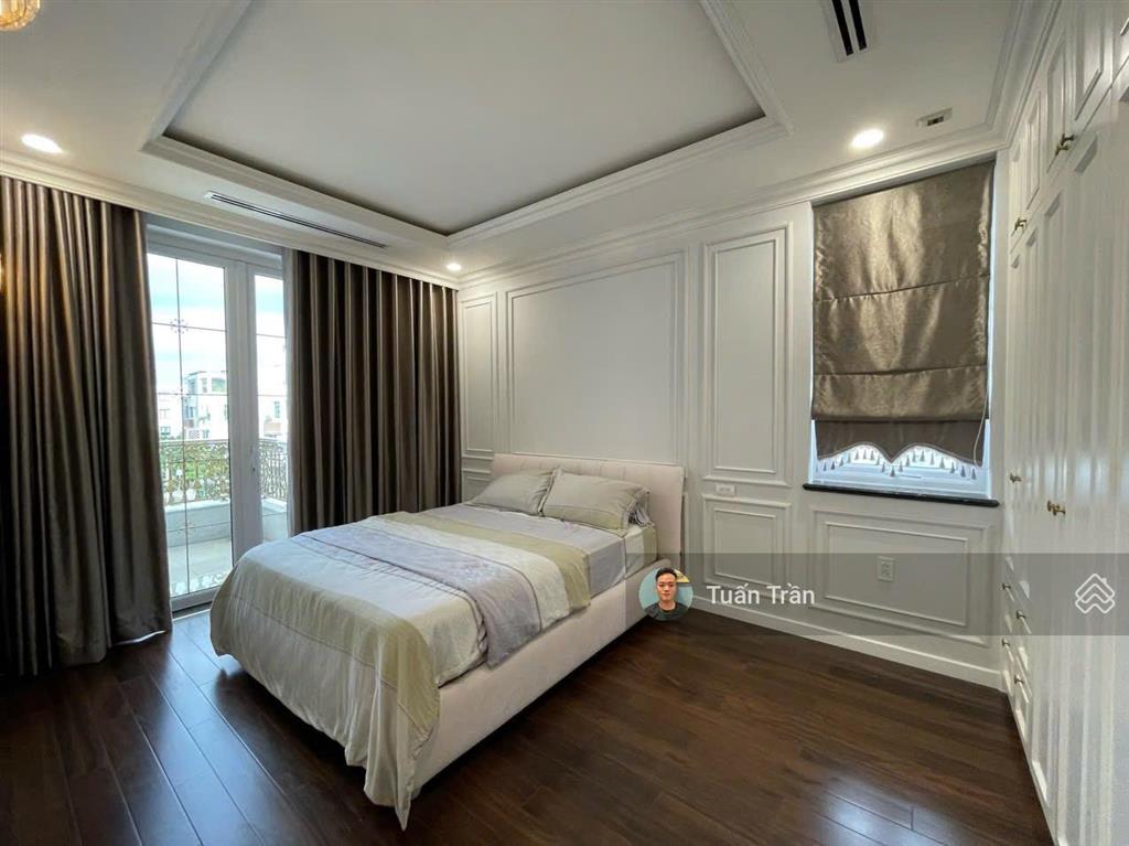 Cho thuê biệt thự full nội thất cao cấp khu compound đảo kim cương. 5pn. thang máy. giá 120tr/thang