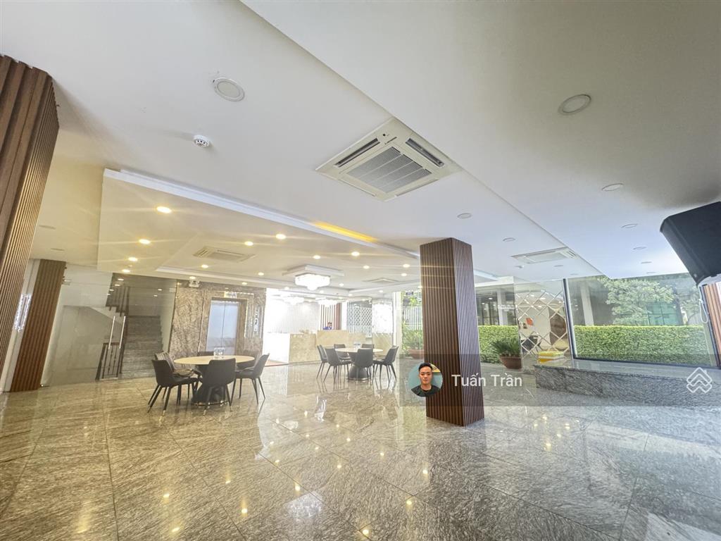Cho thuê toà vp 2000m2 dtsd, hầm 7 lầu trống suốt. 450m2/sàn. full nt văn phòng. giá 550tr/tháng