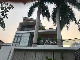 Bán biệt thự khan hiếm xuân thủy, thảo điền q2 dt 18x25m 3 tầng hồ bơi giá giảm 10 tỷ