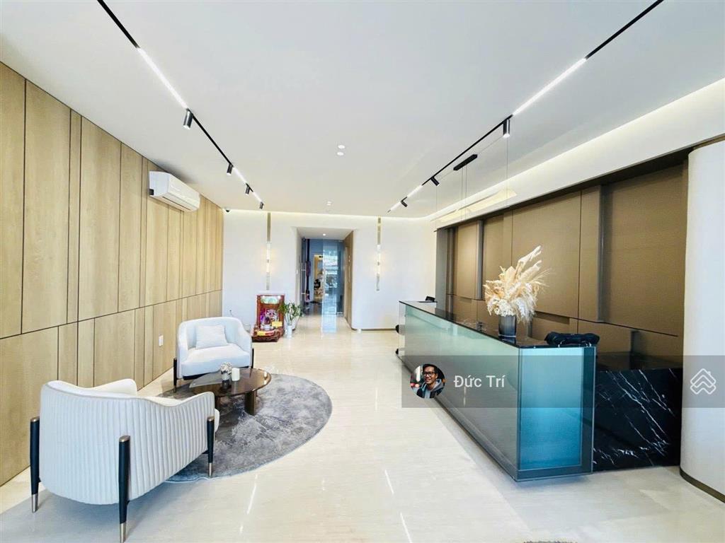 Hạ giá 11 tỷ bán gấp tòa nhà mt nguyễn gia trí p25 bình thạnh, dt sàn 1080m hầm 7 tầng giá 58 tỷ