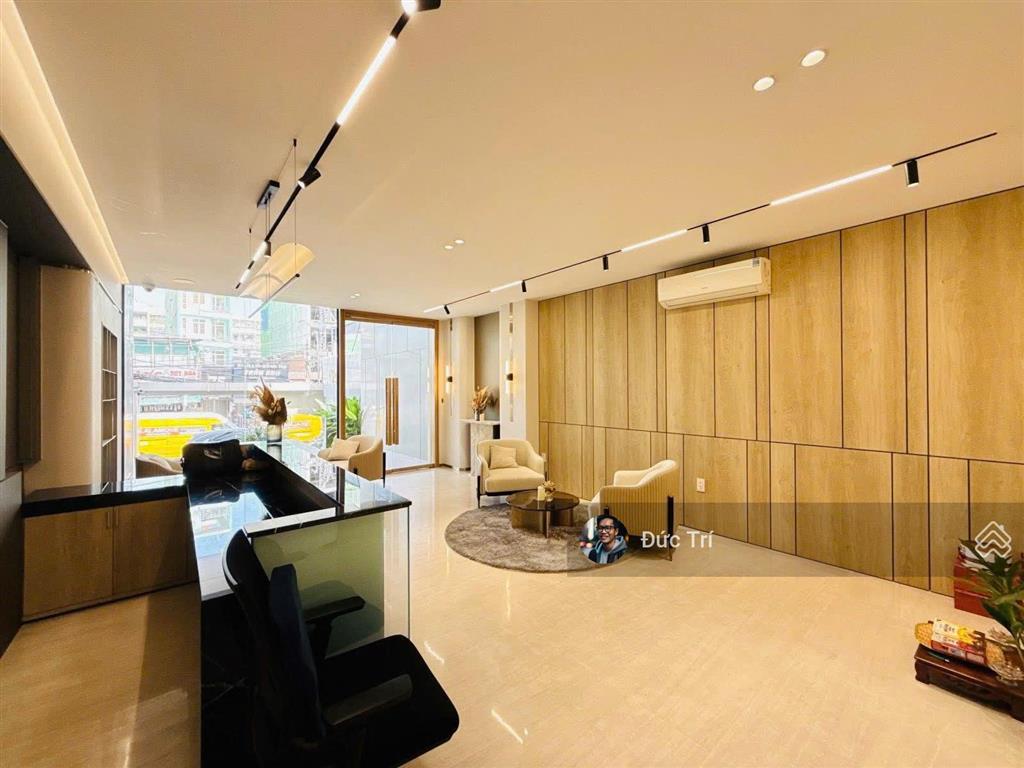 Hạ giá 11 tỷ bán gấp tòa nhà mt nguyễn gia trí p25 bình thạnh, dt sàn 1080m hầm 7 tầng giá 58 tỷ