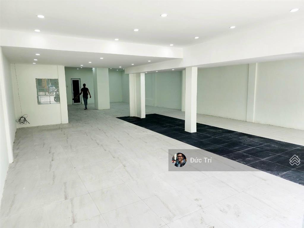 Bán tòa nhà góc 2 mt trần hưng đạo q5 dt 6.6m x 22m hầm 6 tầng hđt 150tr/th giá 68.5 tỷ