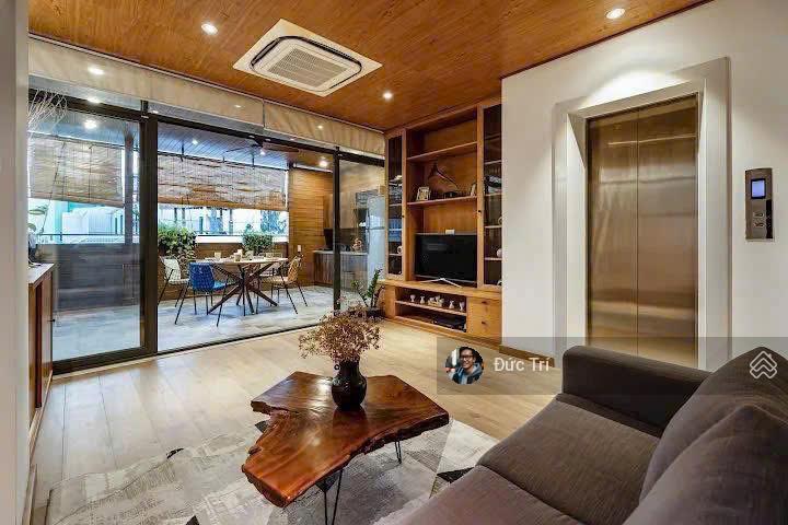 Hxh nguyễn trãi q5  tòa nhà hầm 8 lầu  35 phòng  hđt 130tr/th  ngộp bank giảm về 35.5 tỷ