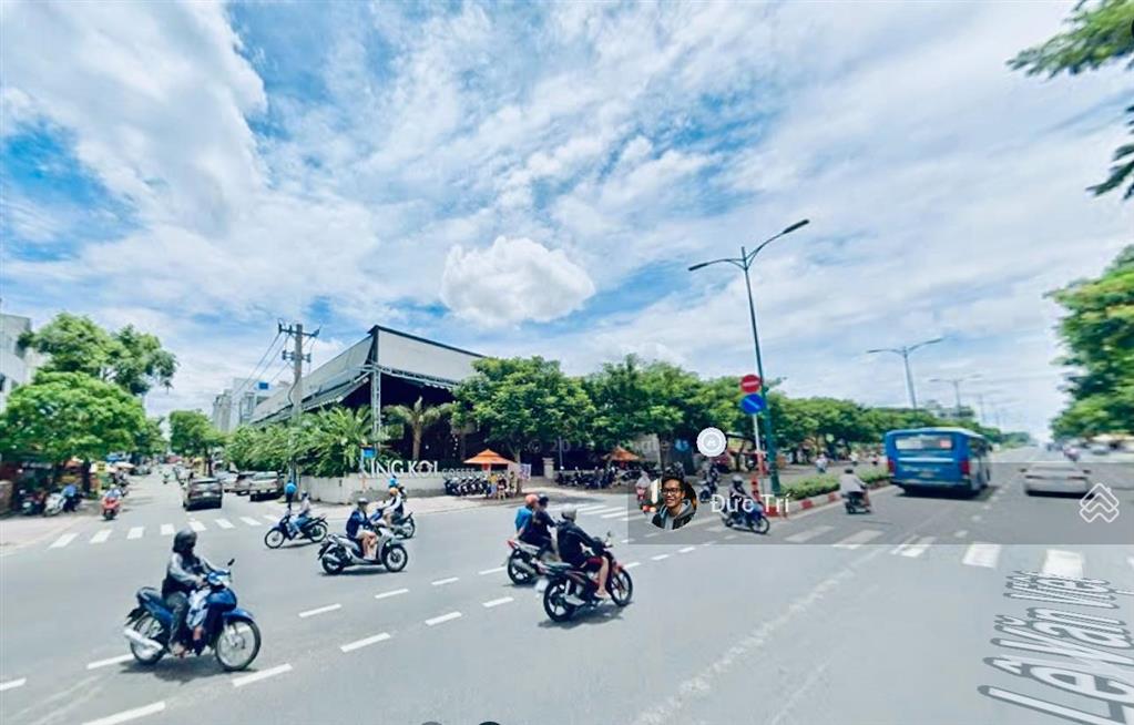 Siêu hiếm góc 2 mặt tiền lê văn việt q9 dt 35x 70m cn 1400m2 hđt 200tr/th giá giảm về 160 tỷ